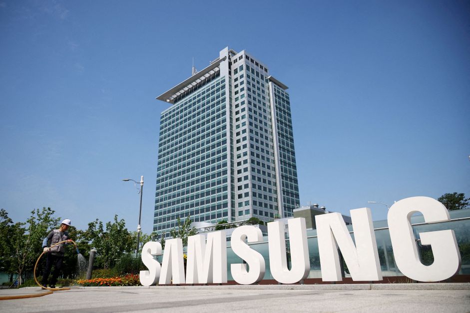 Samsung passa a Apple e se torna maior fornecedora global de smartphones