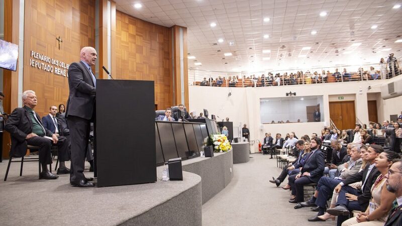 Seminário com ministros do STF, Assembleia Legislativa comemora os 35 anos da Constituição de Mato Grosso