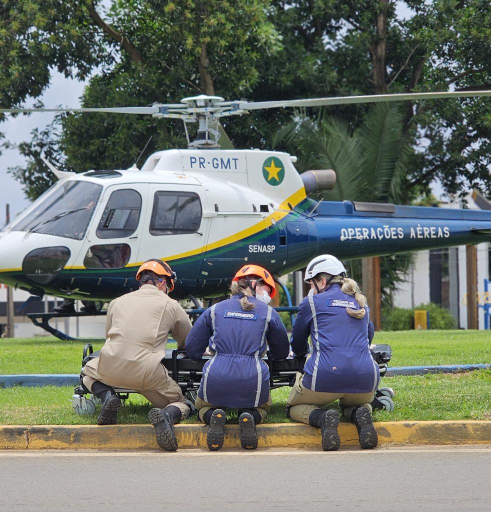 Ciopaer e Corpo de Bombeiros resgatam trabalhador que caiu em silo de grãos