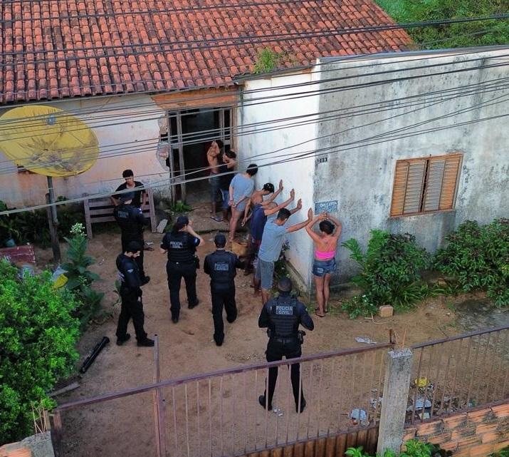 Polícia Civil deflagra 17 operações contra facções criminosas nesta quinta-feira (13)