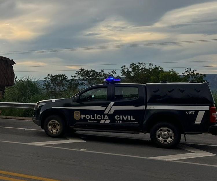 Polícia Civil prende dois homens por violência doméstica contra a mulher em Ribeirão Cascalheira