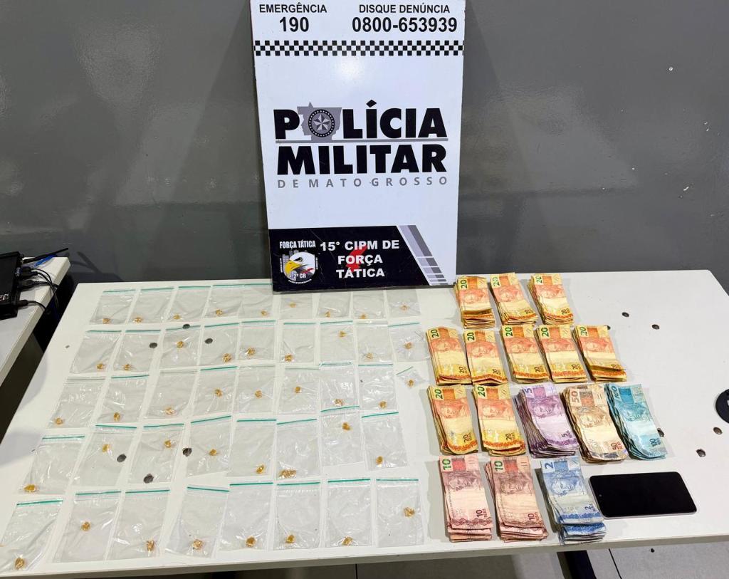 Força Tática prende homem por tráfico de drogas, apreende entorpecentes e R$3,8 mil em dinheiro