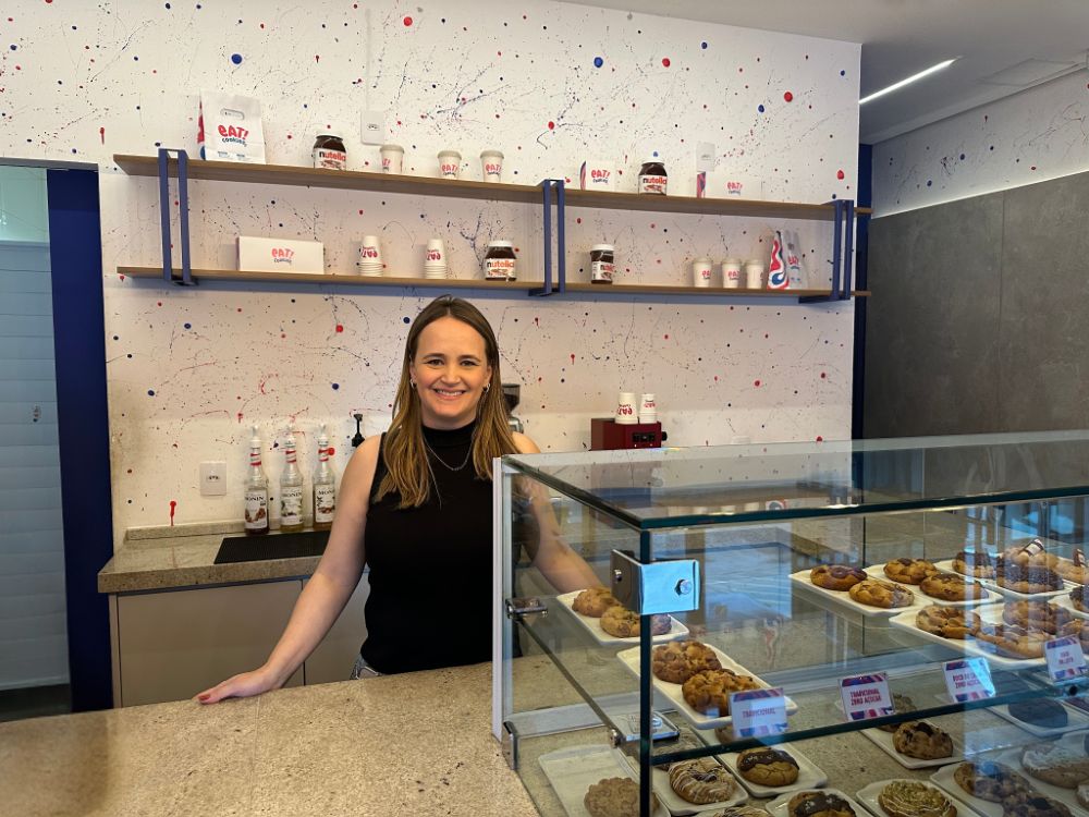 Crédito da Desenvolve MT impulsiona produção de marca cuiabana de cookies