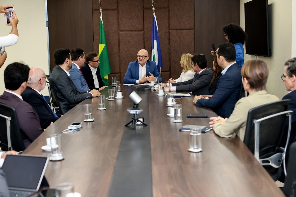 PADRONIZAÇÃO DE NORMAS: Governo de MT, MP e AMM firmam parceria para utilização de máquinas apreendidas em desmatamentos ilegais