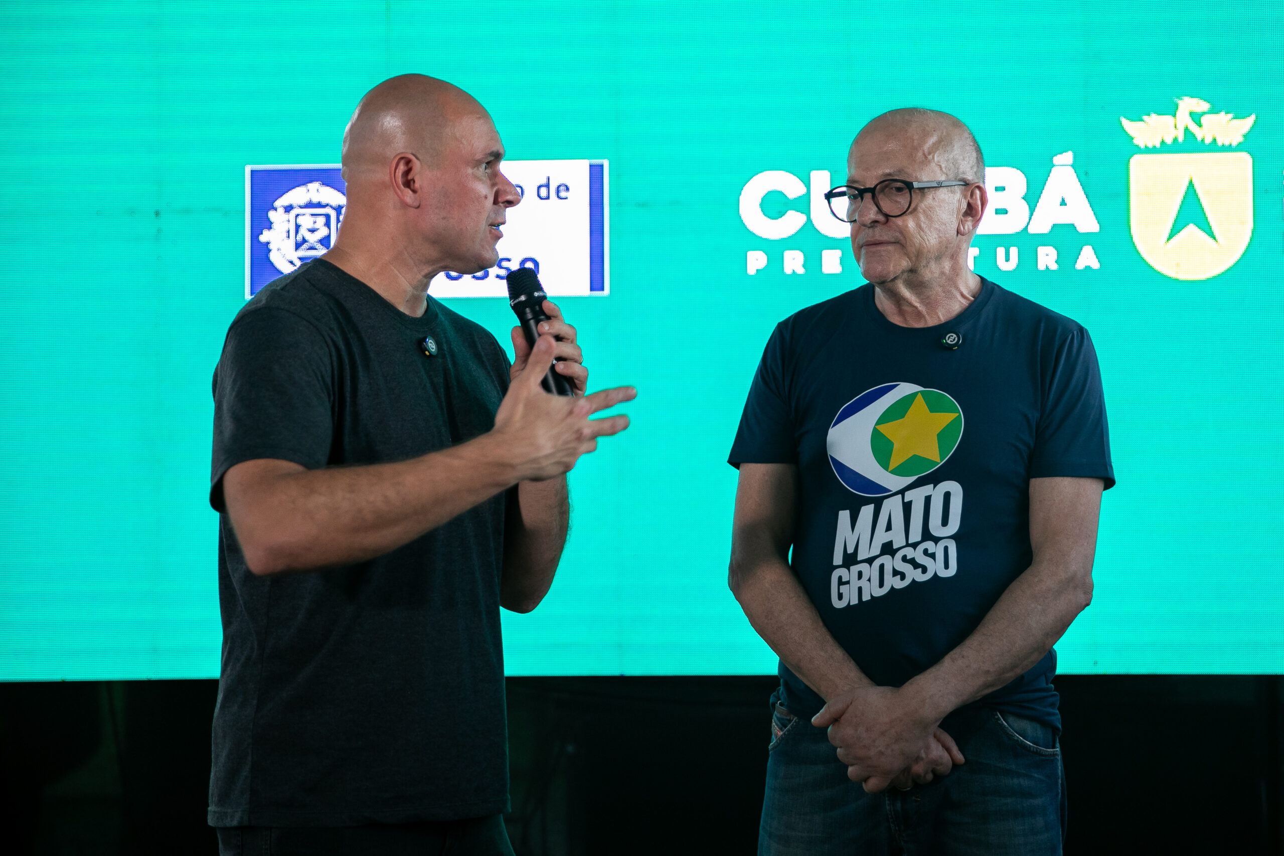Prefeitura e Governo entregam campo e quadra no Três Barras e ampliam investimentos em espaços esportivos