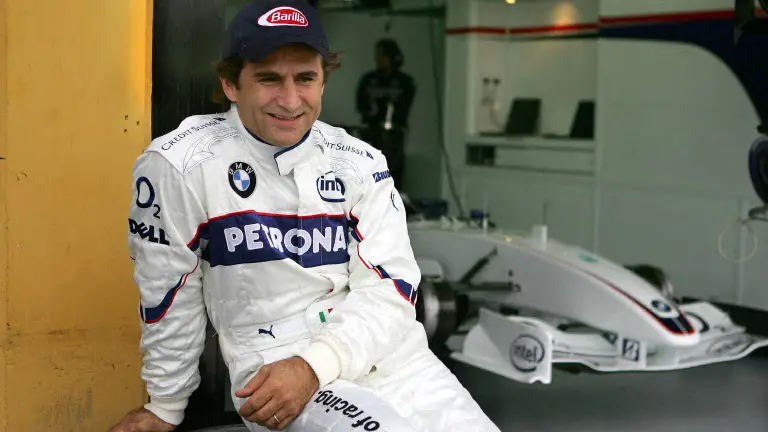 Morre Alex Zanardi, ex-piloto de F1 e medalhista paralímpico, aos 59 anos