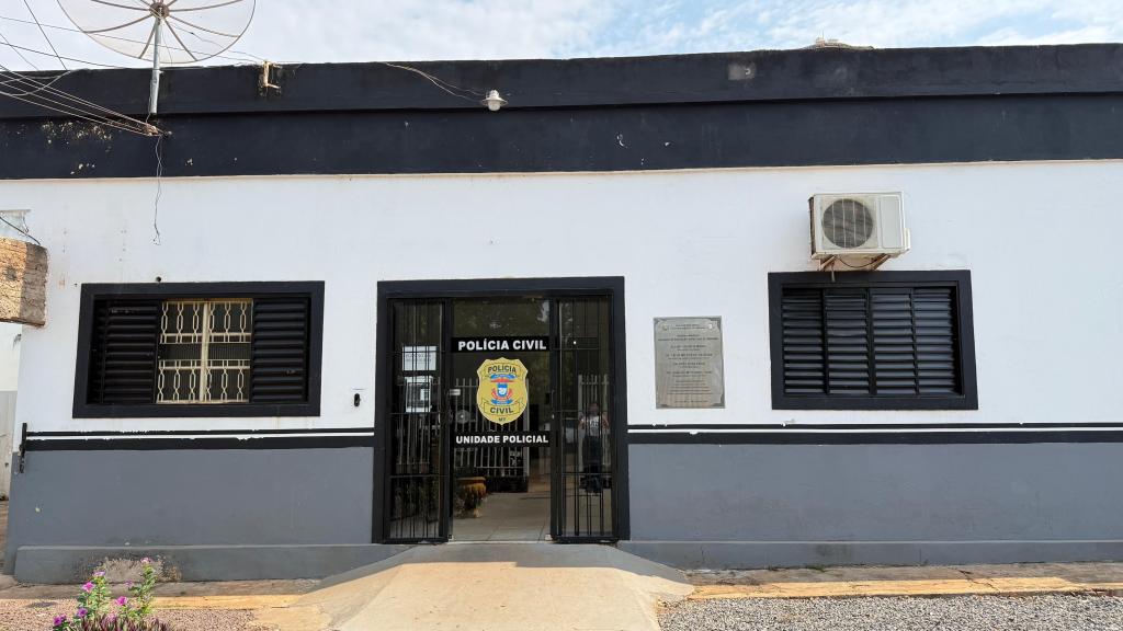 VIOLÊNCIA DOMÉSTICA: Polícia Civil prende homem por ameaçar esposa com arma e faca em Canarana