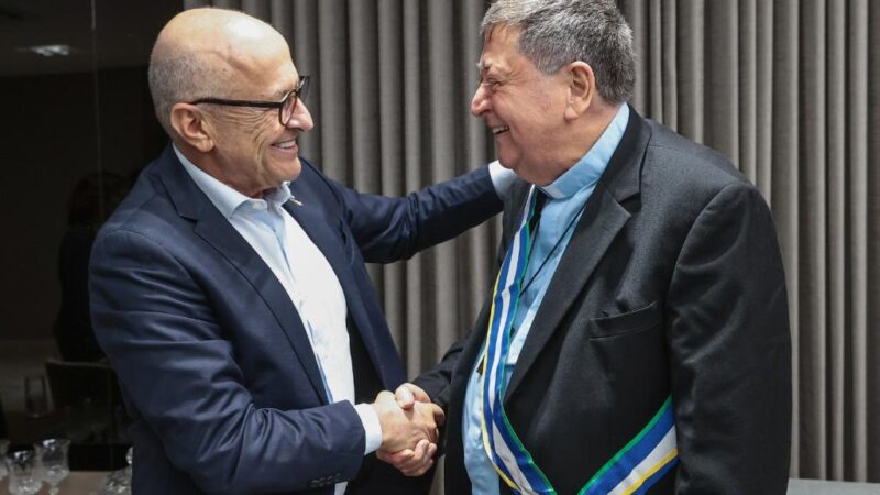 RECONHECIMENTO: Governador Otaviano Pivetta concede Medalha da Ordem do Mérito Mato Grosso ao cardeal Dom João Braz de Aviz
