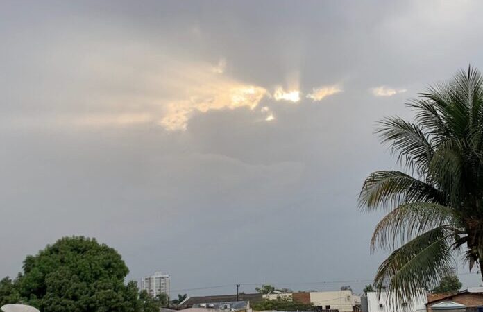 Cidade de Mato Grosso registra maior volume de chuva no Brasil; Inmet alerta para tempestades