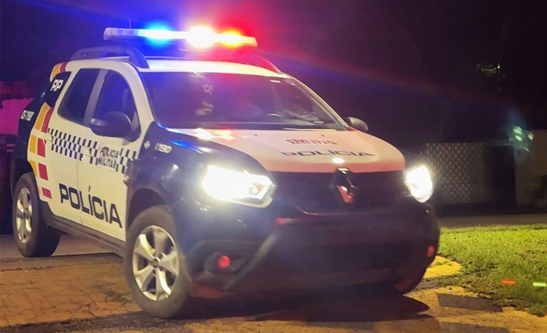 Suspeito de matar vizinho em Cuiabá bate na porta de base da PM e é preso em flagrante
