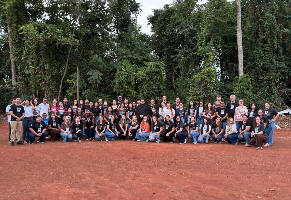 Encontro diocesano em Sinop discute inteligência artificial e comunicação da Igreja nas redes sociais